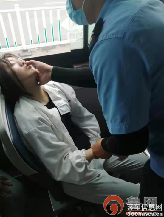 1621909496116993.png g1.png