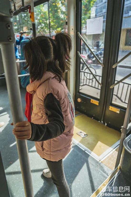 1638166745664820.jpg 18.jpg