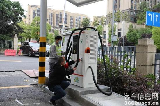 1653359252851218.jpg 3.jpg