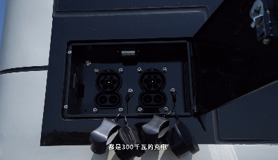 1661909872370559.gif 2.gif