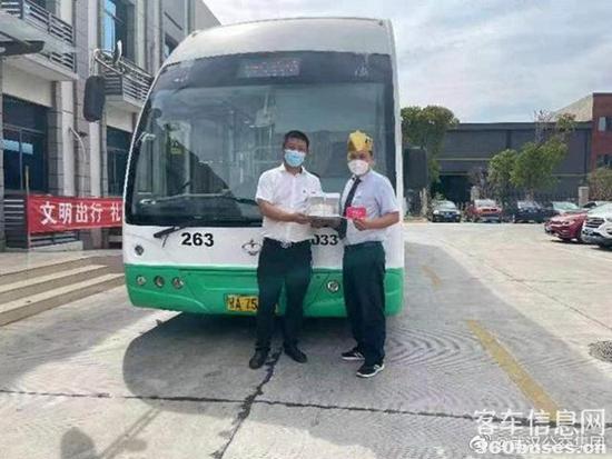 1663121643389262.jpg 2.jpg