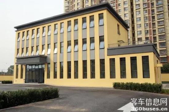 1675908136965740.jpg 2.webp.jpg