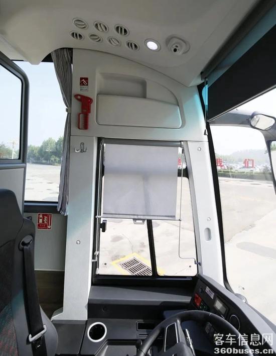 1700792106930825.jpg 9.jpg