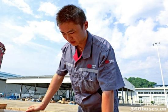 1723442087484930.jpg 4.jpg