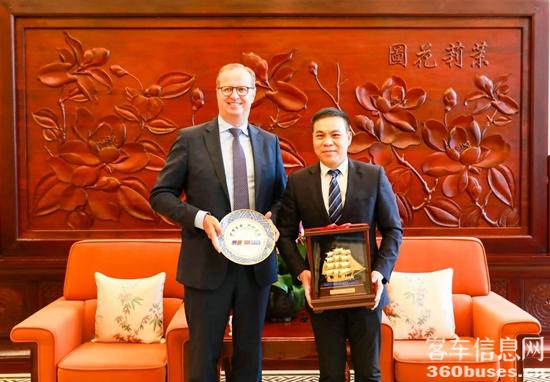 1723606998634223.jpg 8.jpg