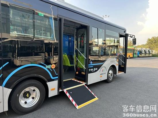 1724998888728222.jpg 2.jpg