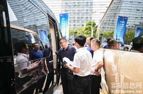 1726287874260227.jpg 02.jpg