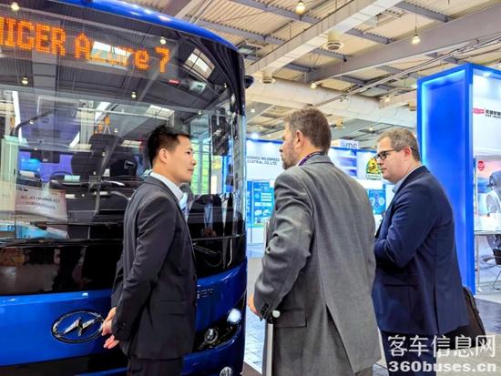 1727228442843710.jpg 2.jpg