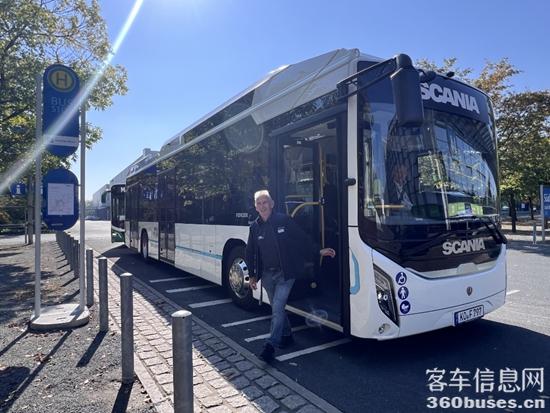 1727228453876032.jpg 4.jpg