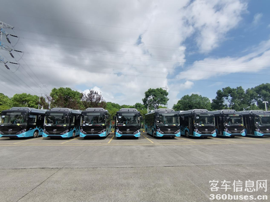 1728442356513834.png 1.png