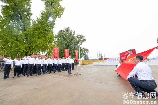 1729558576295233.jpg 2.jpg