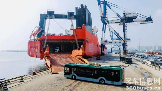 1736129559293531.jpg 亞美尼亞裝船.jpg