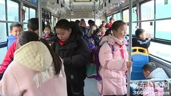 1736998394343296.jpg 3.webp.jpg