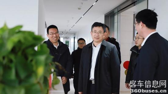 1739243696919164.jpg 2.jpg