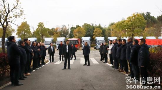 1739243725952379.jpg 4.jpg