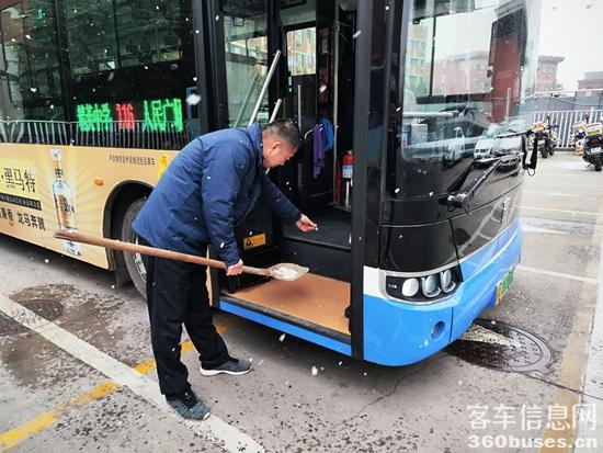 1740369161523914.jpg 2.jpg