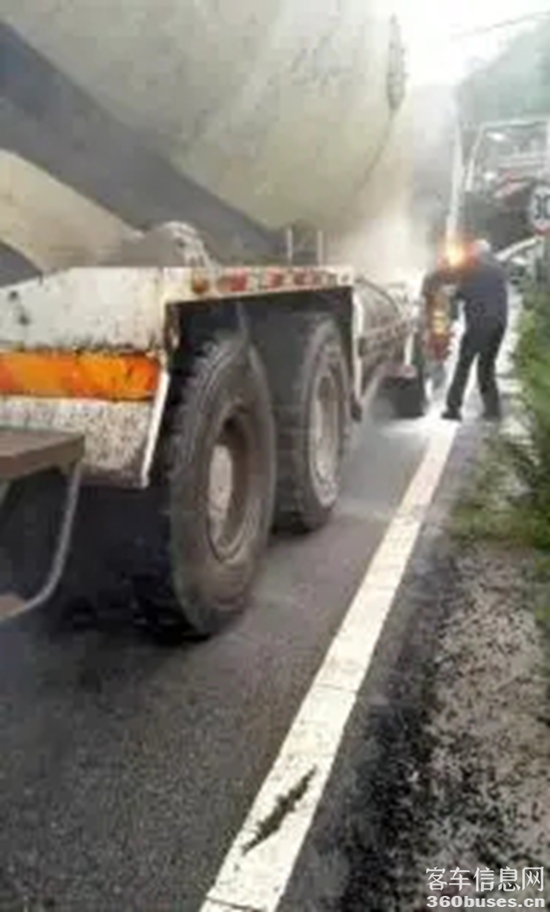 1740372908673009.png 2.webp.png