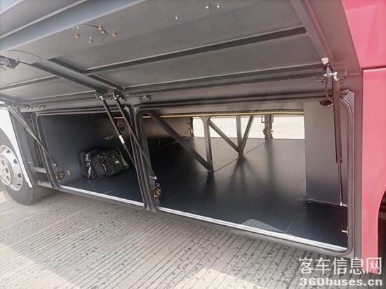 1740543015798880.jpg 2.jpg