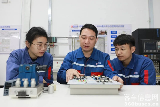 1741224982389987.png 6.png