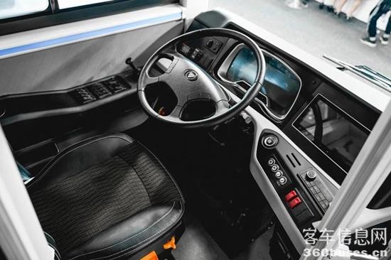 1744077153826012.jpg 3.jpg