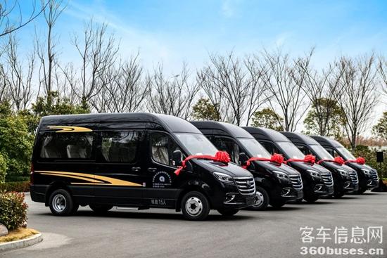 1745895705740363.jpg 4.jpg