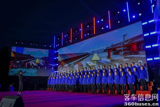 1745977966415943.jpg 集體合唱.jpg