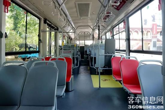 1745979132692719.jpg 4.jpg