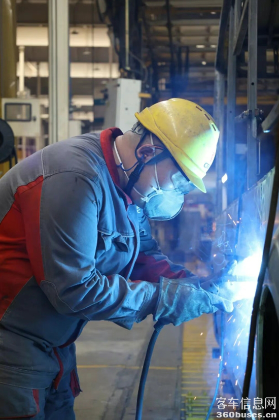 1746509929613204.png 3.png