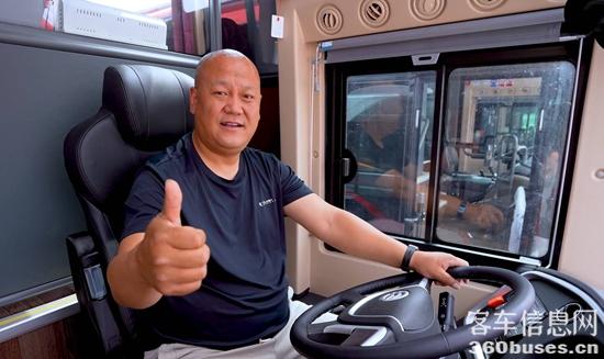 1749174462679106.jpg 5.jpg