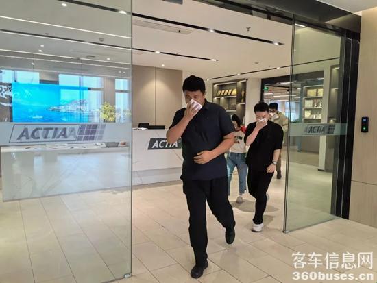 1751348252997302.jpg 8.jpg