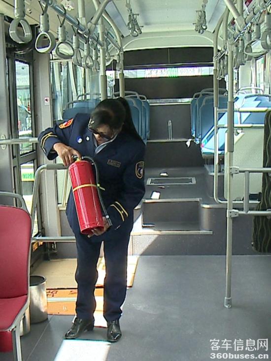 1753150407335506.jpg 3.jpg