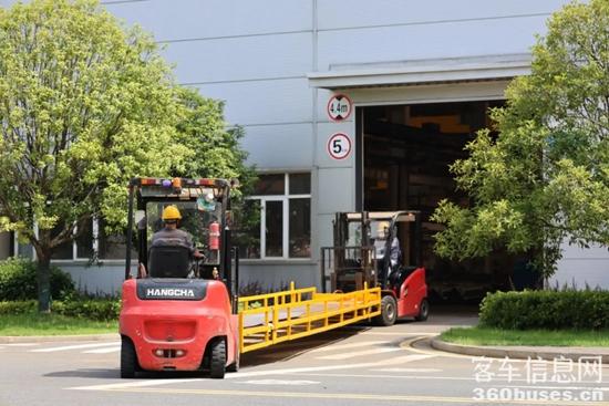 1753672389775414.jpg 6.jpg