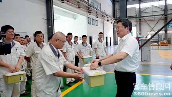 1753678753553033.jpg 2.jpg