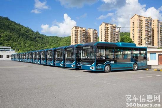 1754451410399096.jpg 2.jpg