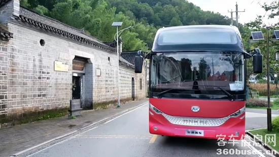 1755309448277661.jpg 2.jpg