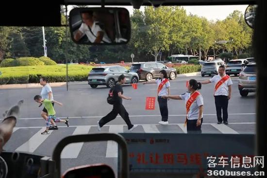 1756865087764767.jpg 2.webp.jpg