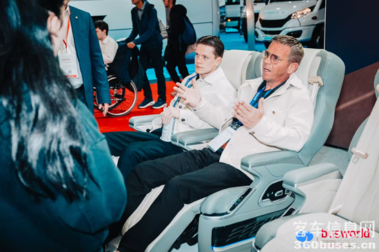 1760508502314440.png 3.png