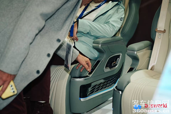 1760508508923684.png 4.png