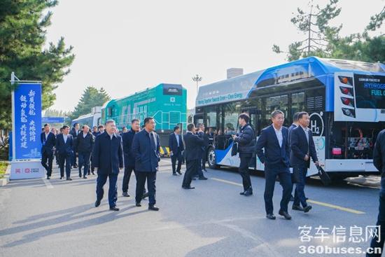 1760926776852992.jpg 18.jpg