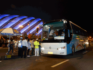 ��ͨ��܇�I(l��ng)��(d��o)�c�͑��M�н�����ͨ