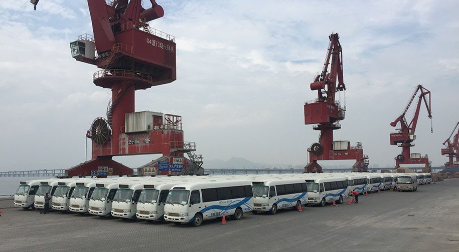 裝配玉柴發(fā)動機的金旅客車出口加蓬共和國