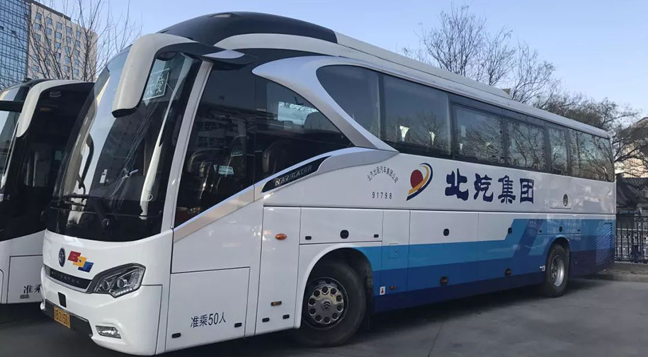 金旅客車連續(xù)22年服務(wù)全國兩會(huì)